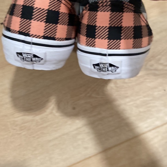 80s Inspired Old Skool VANS. NWOT. Men’s size 8 1/2 ;Women’s size 10. - Picture 4 of 6